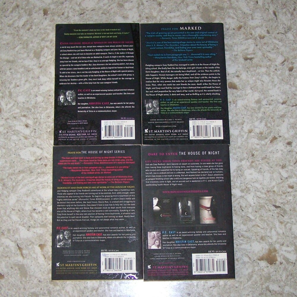 A House of Night Novels - P.C. Cast & Kristen Cast - Picture 3 of 5